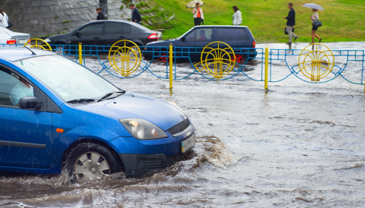 Dicas para fazer a limpeza do carro depois da chuva