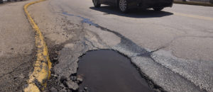 Dicas para evitar danos provocados por vias esburacadas