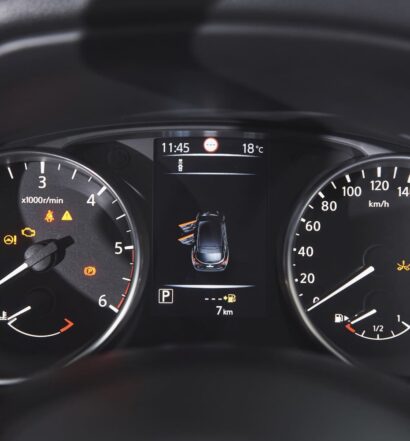 Luz da injeção eletrônica acesa: principais sintomas e problemas